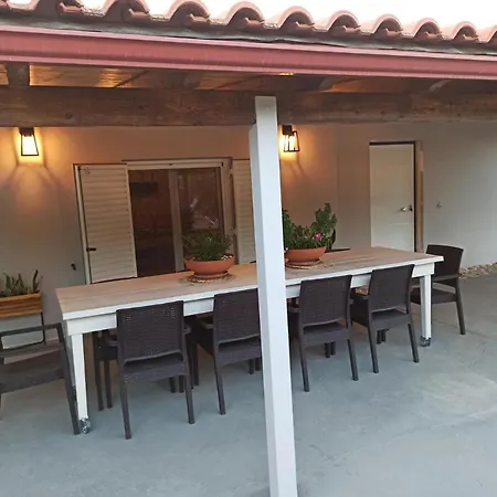Holiday home Ktima Karamouzis Petalidi